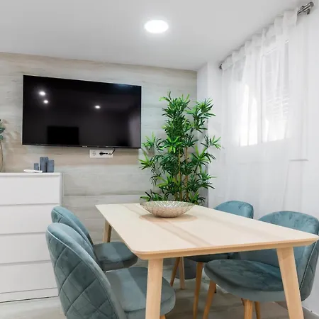Apartamento En Playa Con Piscina Con Aacc