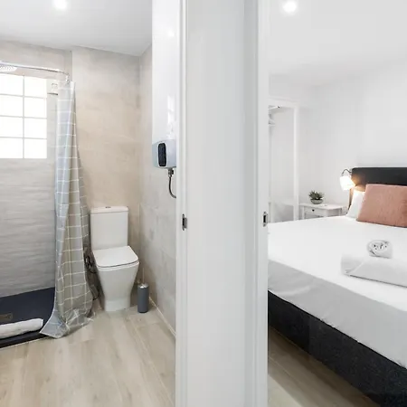Apartamento En Playa Con Piscina Con Aacc * Castelldefels
