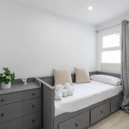 Apartamento En Playa Con Piscina Con Aacc Apartment *